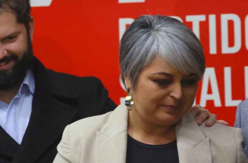 RN oficia a la Contraloría por “falta de prescindencia” del Presidente Boric tras respaldo a Jeannette Jara