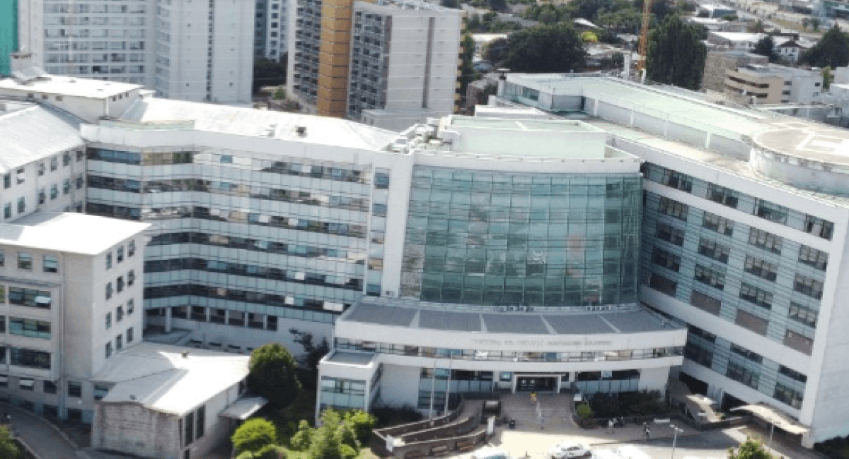 Padre e hijo oncólogos derivaban pacientes del hospital público a su centro privado